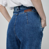 CALÇA PREGAS JEANS AZUL MÉDIO