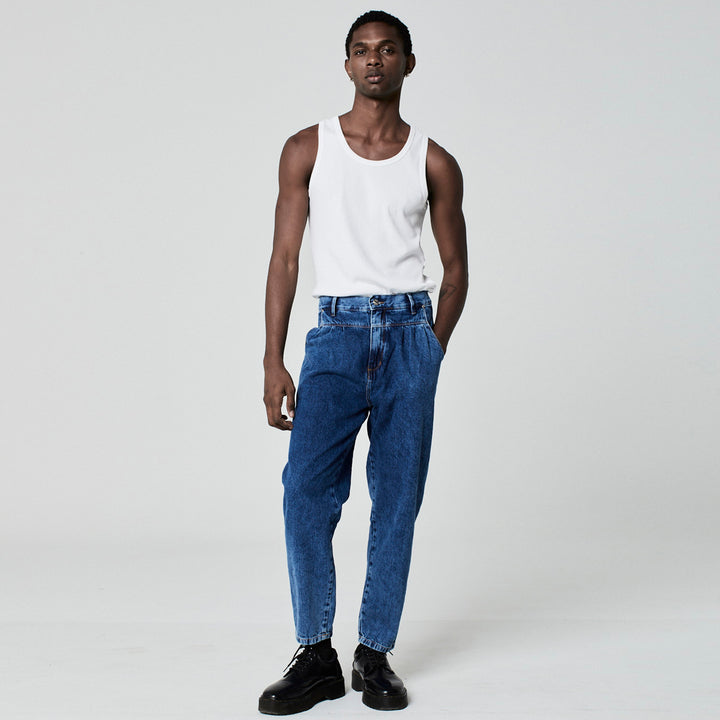 CALÇA PREGAS JEANS AZUL MÉDIO