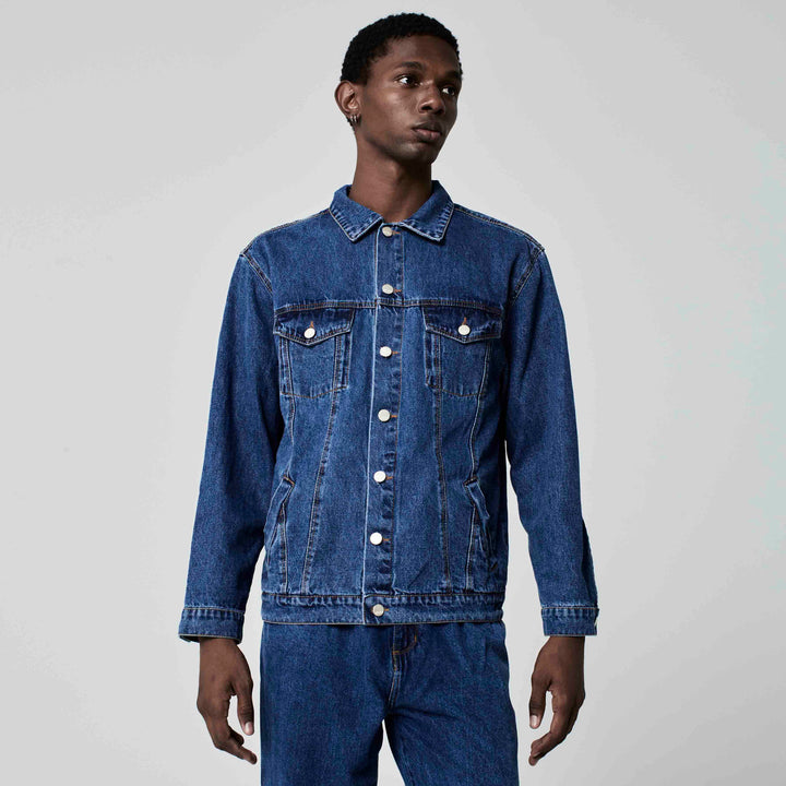 JAQUETA TRUCKER JEANS AZUL MÉDIO