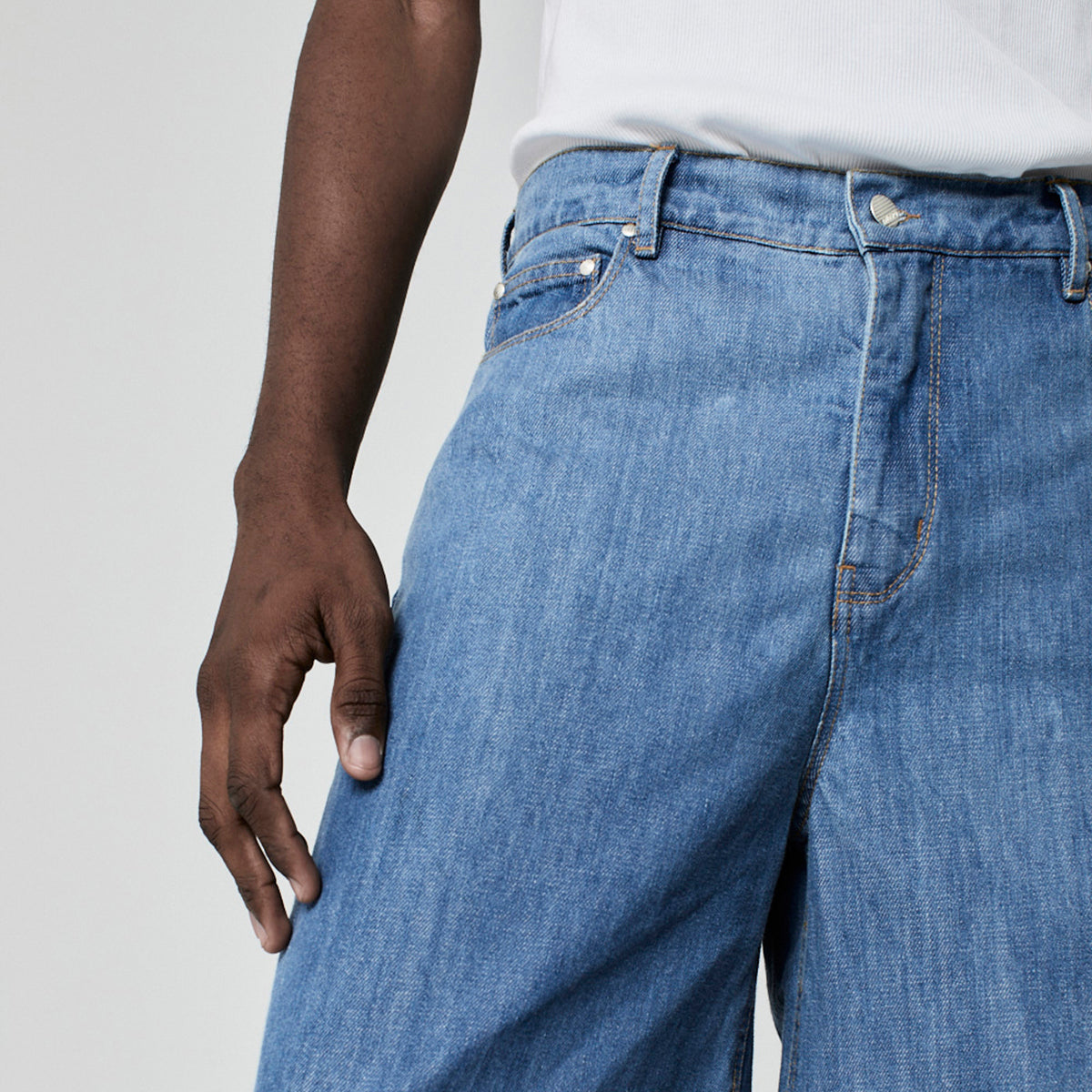CALÇA SUPER WIDE LEG JEANS AZUL MÉDIO