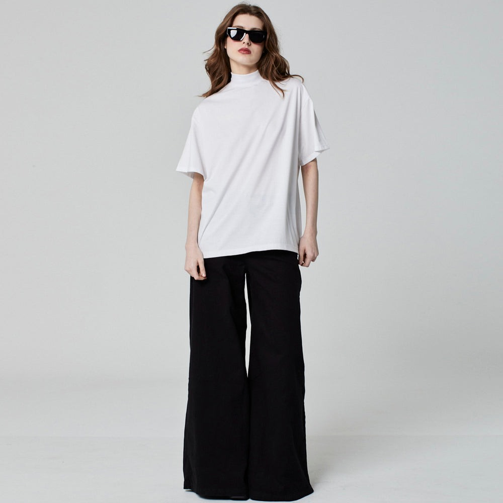 CAMISETA OVERSIZED GOLA ALTA BRANCA
