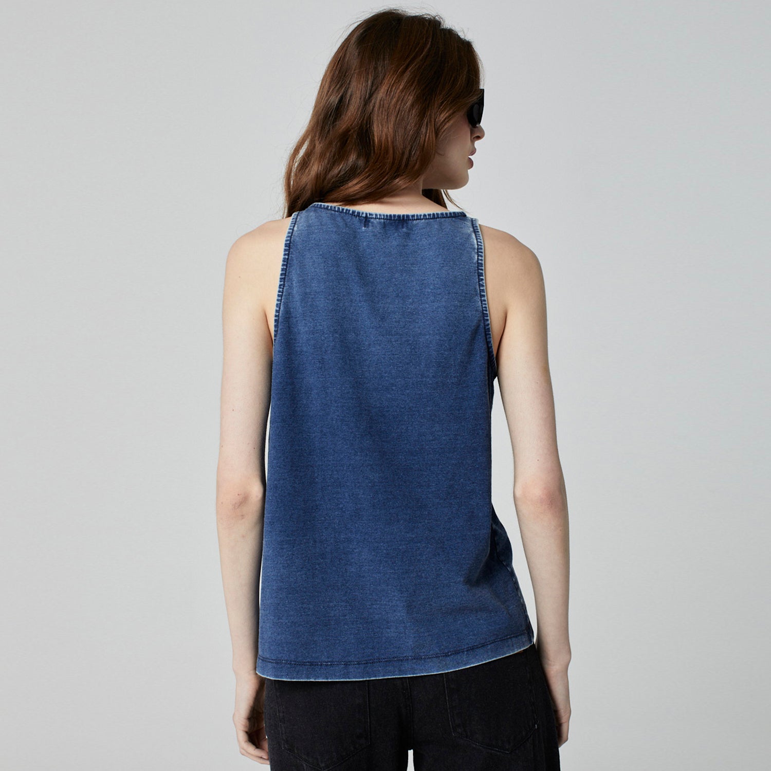 REGATA MALHA DENIM AZUL MÉDIO