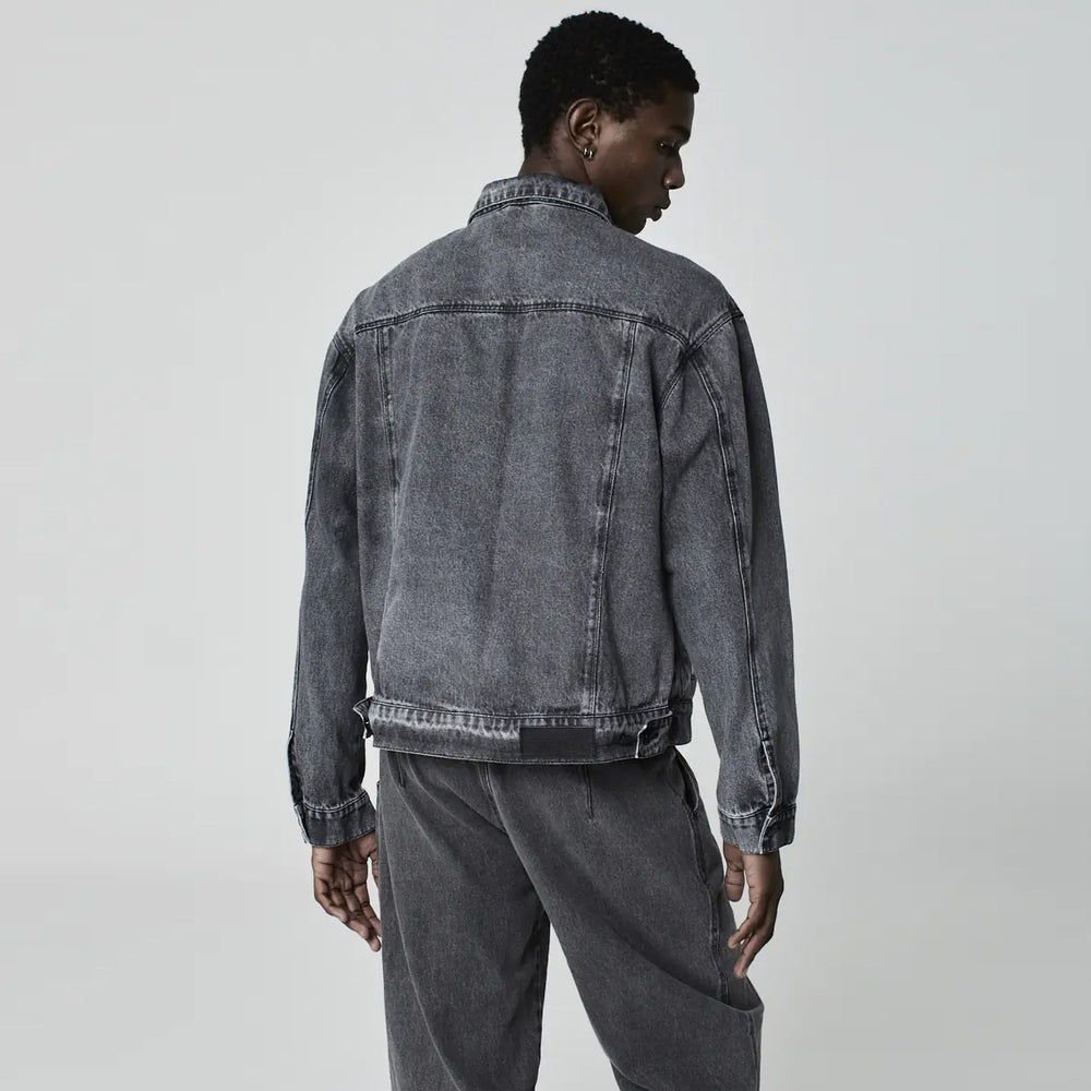 JAQUETA TRUCKER INVERTIDO BLACK JEANS