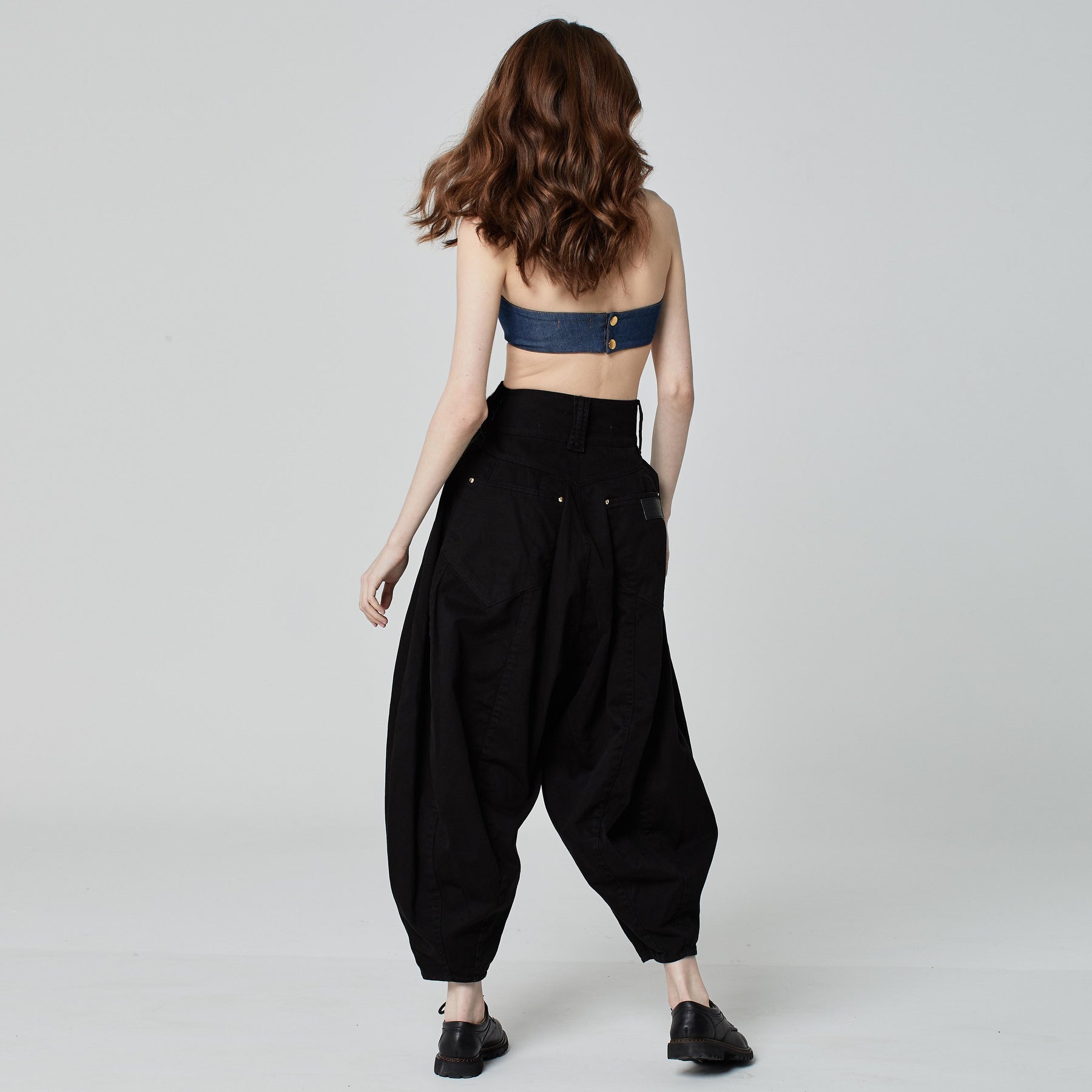 CALÇA BALLOON SARJA PRETA