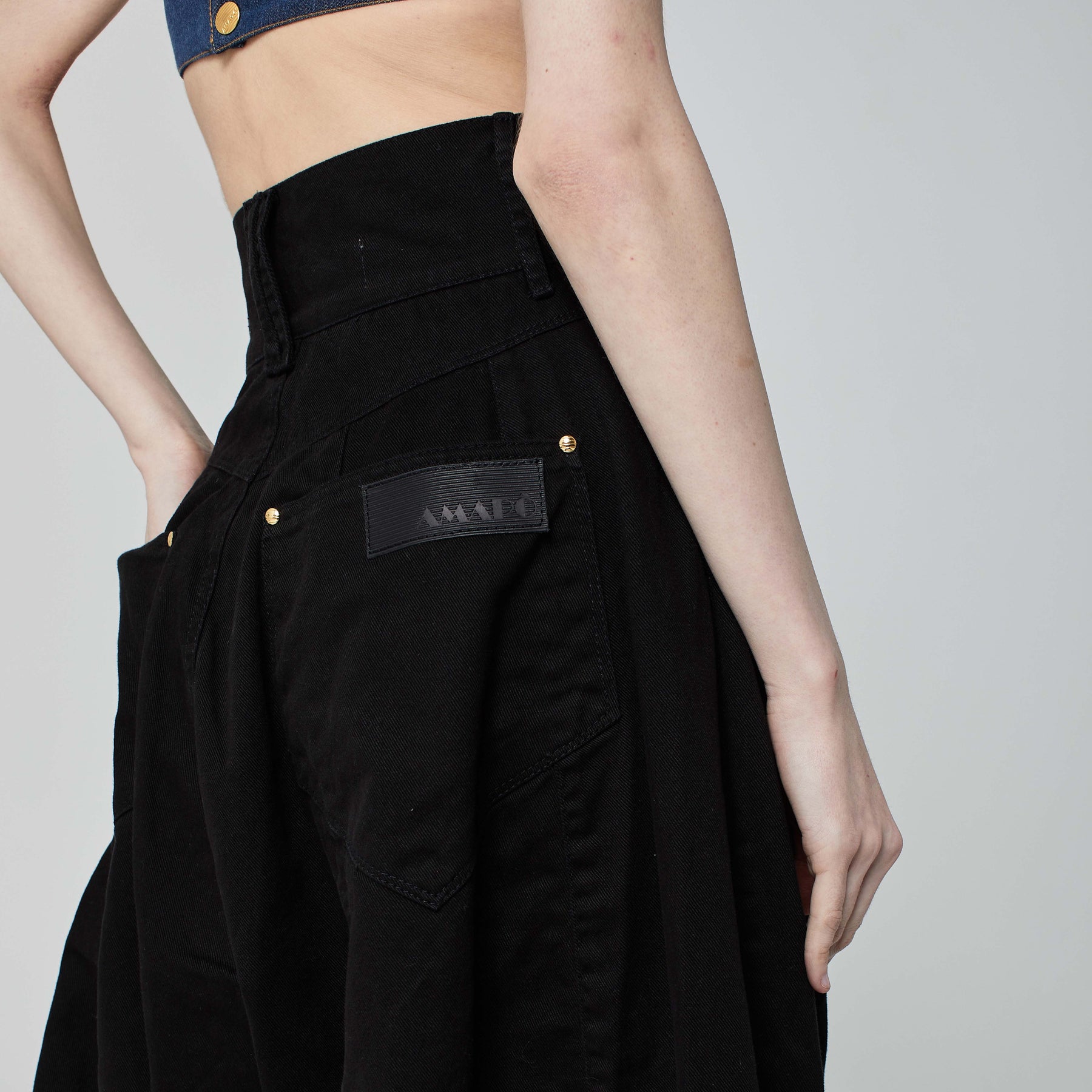 CALÇA BALLOON SARJA PRETA