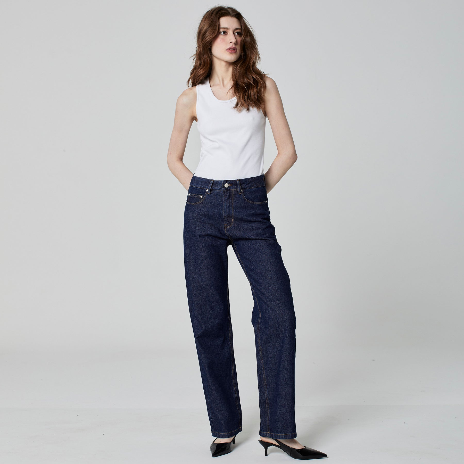 CALÇA RETA JEANS AZUL ESCURO