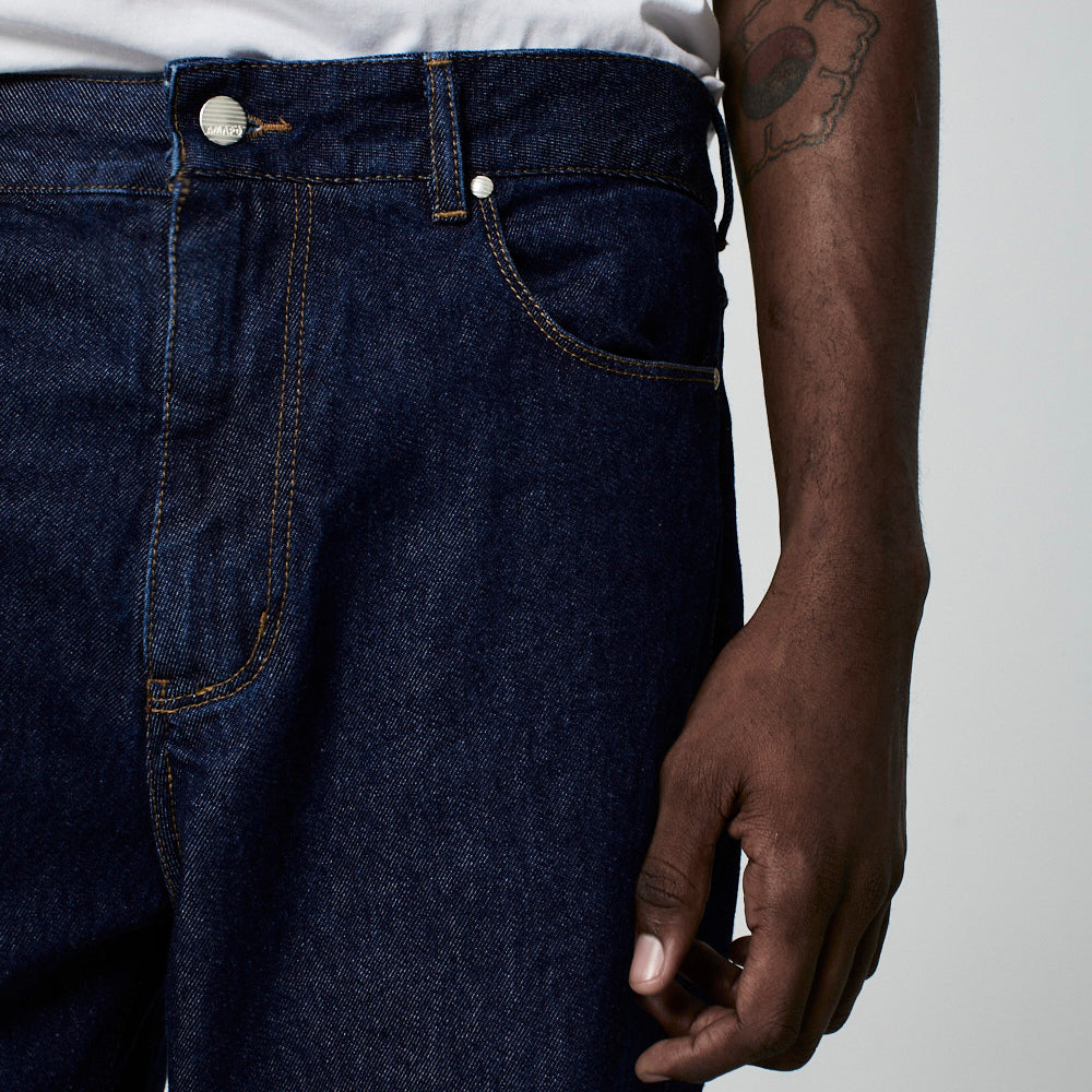 CALÇA RETA JEANS AZUL ESCURO