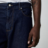 CALÇA RETA JEANS AZUL ESCURO