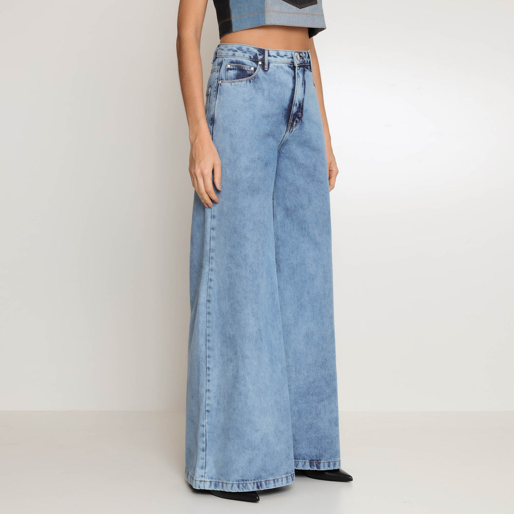 CALÇA SUPER WIDE LEG JEANS AZUL CLARO
