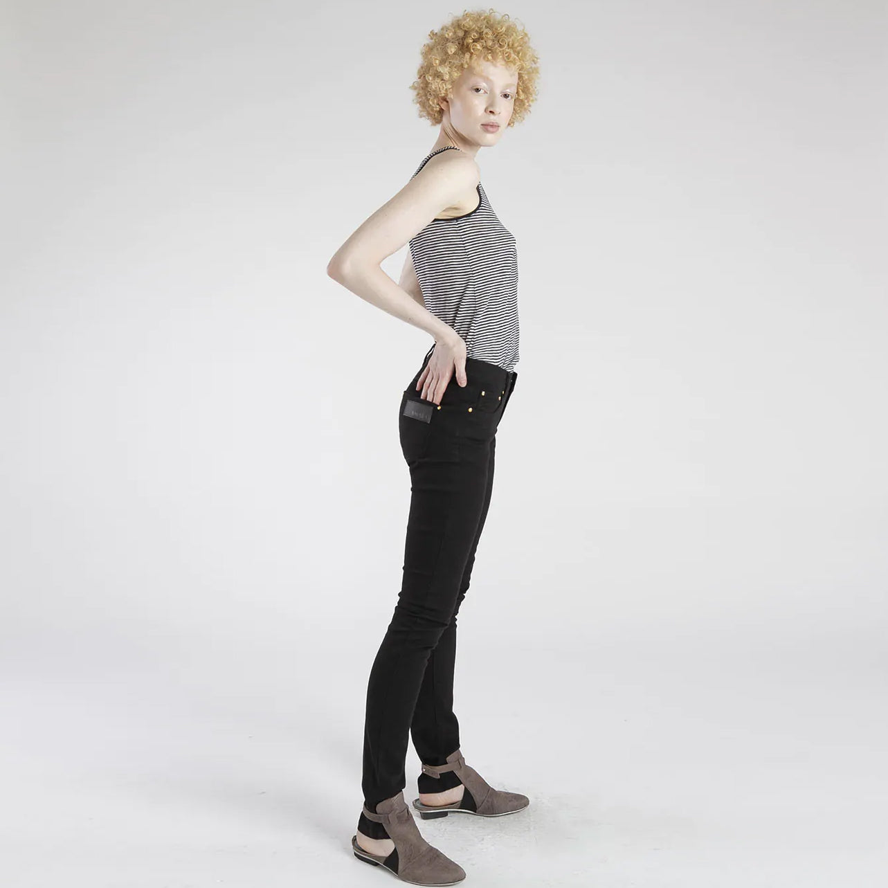 CALÇA SINNY SARJA PRETA